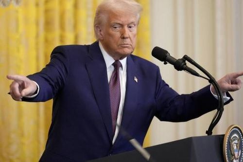 Tài sản Tổng thống Donald Trump tăng gấp đôi sau một năm
