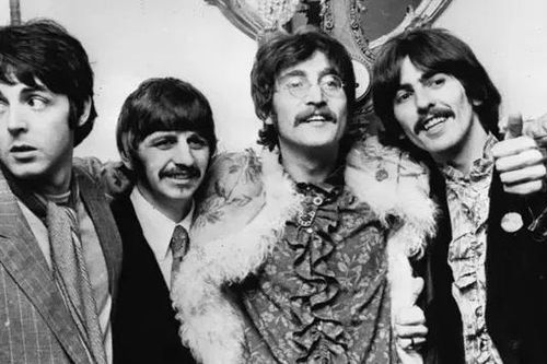 Ra mắt bốn bộ phim về ban nhạc The Beatles