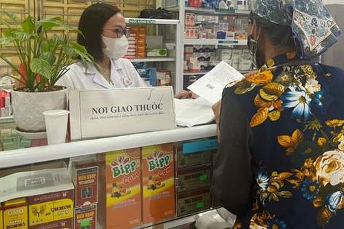 Người đứng đầu cơ sở khám, chữa bệnh có trách nhiệm cung ứng đủ thuốc có chất lượng