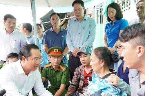 TP Hồ Chí Minh: Thăm hỏi gia đình có 3 người tử vong trong vụ cháy ở quận 8