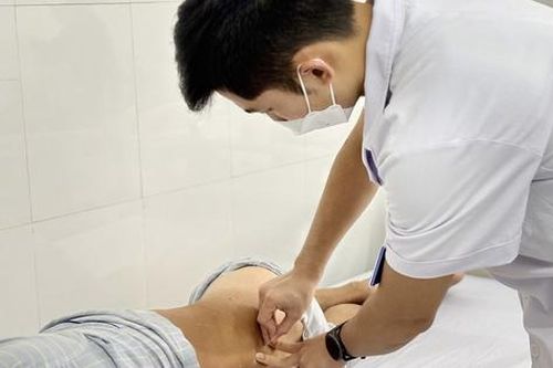 Hồi phục nhanh chóng sau mổ thoát vị đĩa đệm bằng điều trị Đông – Tây y kết hợp