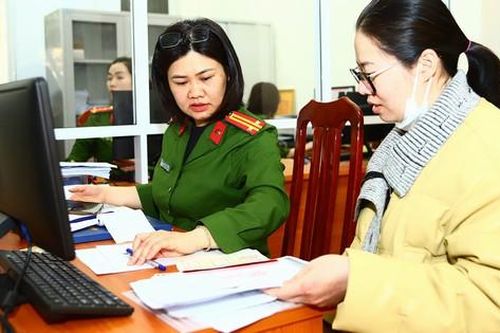 Hà Nội cấp đổi giấy phép lái xe tại Công an phường: Người dân cần lưu ý gì?