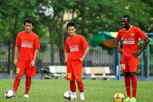 Tiền đạo nhập tịch lên tuyển Việt Nam bất ngờ gia nhập CLB Bắc Ninh