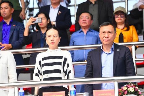 Madam Pang chứng kiến Thái Lan thua sát nút chủ nhà Việt Nam