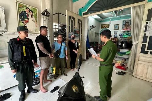 Bắt khẩn cấp 3 đối tượng liên quan vụ cháu bé 2 tuổi bị thương