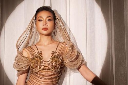 Thanh Hằng xuất hiện như nữ thần, chứng minh đẳng cấp của vedette bên dàn 'mỹ nhân' đình đám