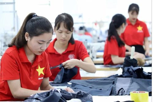 Từ quốc gia nghèo đến nền kinh tế phát triển nhanh nhất - Bài 4: Để lại là những… quả đấm thép