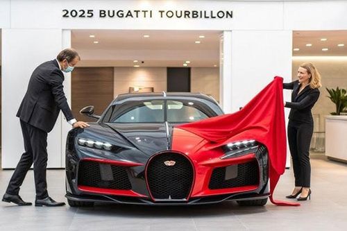 Siêu phẩm Bugatti Tourbillon trăm tỷ thêm tùy chọn sơn đỏ Matt Red