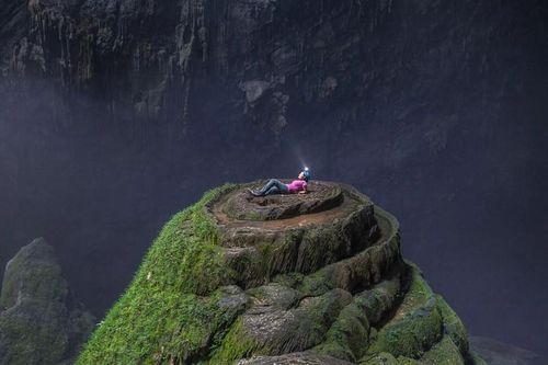 Hang Sơn Đoòng lọt top điểm đến 'siêu thực như ngoài hành tinh'