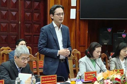 Đoàn công tác của Bộ Ngoại giao làm việc tại tỉnh Quảng Trị và Quảng Bình