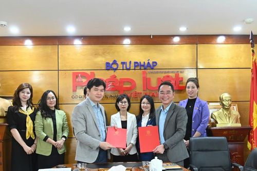 Bàn giao nhiệm vụ quản lý Cổng Thông tin điện tử Bộ Tư pháp