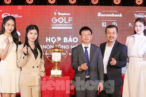 Toàn cảnh họp báo Tiền Phong Golf Championship - Non sông một dải