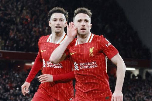 Liverpool hạ gục Everton, xây chắc ngôi đầu