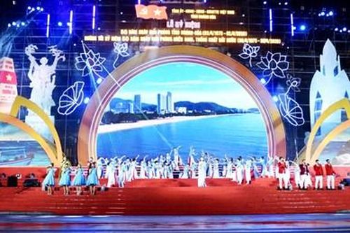 Khánh Hòa tưng bừng kỷ niệm 50 năm ngày giải phóng tỉnh