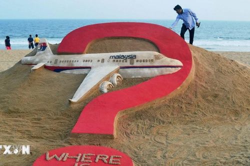 Malaysia tạm ngừng chiến dịch tìm kiếm máy bay MH370