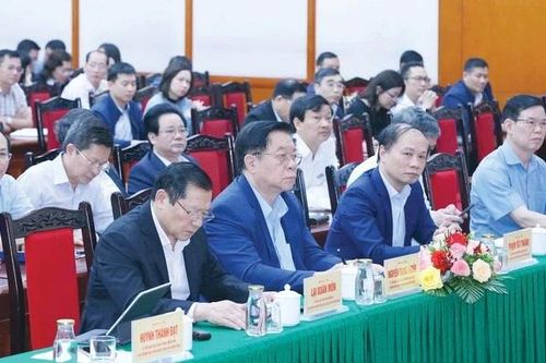Xây dựng đội ngũ cán bộ chuyên môn vững vàng về chuyển đổi số