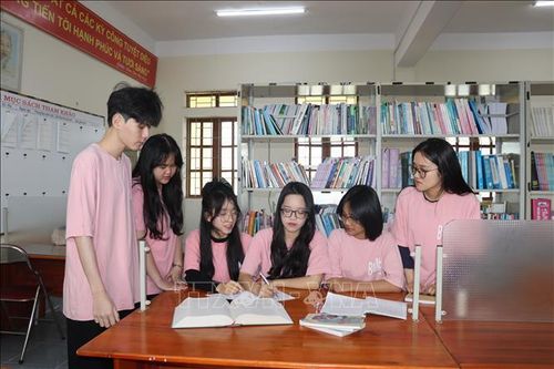 Học sinh Chuyên Hà Tĩnh chinh phục chứng chỉ ngoại ngữ quốc tế