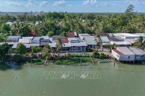 Cần Thơ xây dựng kè chống sạt lở sông Ô Môn để bảo vệ dân cư