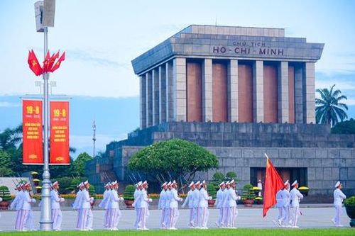 Công bố Lệnh của Chủ tịch nước về Pháp lệnh Quản lý, bảo vệ Khu Di tích Lăng Chủ tịch Hồ Chí Minh