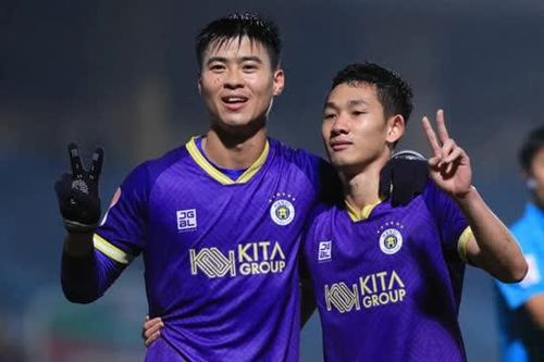 Trò cưng của HLV Kim Sang-sik tuyên bố đanh thép, cuộc đua vô địch V.League 2024/25 bước vào giai đoạn căng thẳng