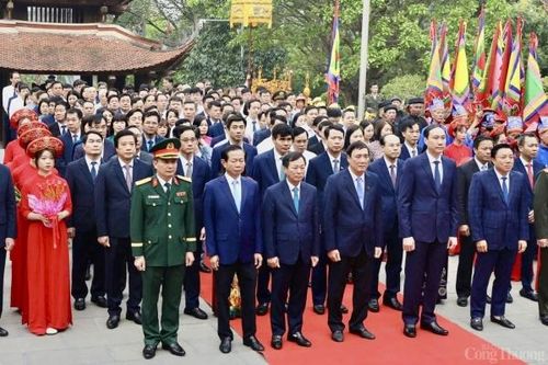 Phú Thọ: Dâng hương tưởng nhớ công lao Đức Quốc Tổ