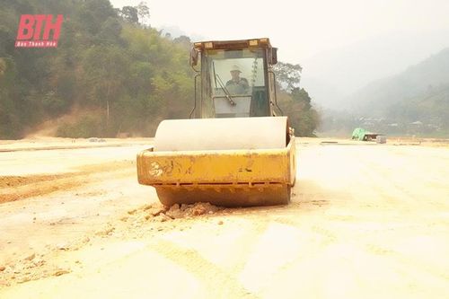 Quan Sơn đẩy nhanh tiến độ các dự án tái định cư