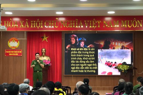 Tổ chức hội nghị tuyên truyền pháp luật cho cán bộ mặt trận