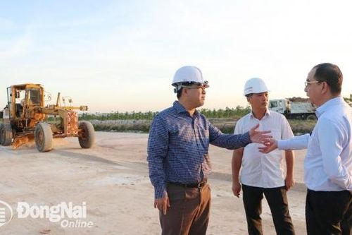 Phó chủ tịch UBND tỉnh Hồ Văn Hà: 'Thi công dự án trọng điểm quốc gia chứ không phải làm việc ở nhà mà phải đi năn nỉ nhà thầu'