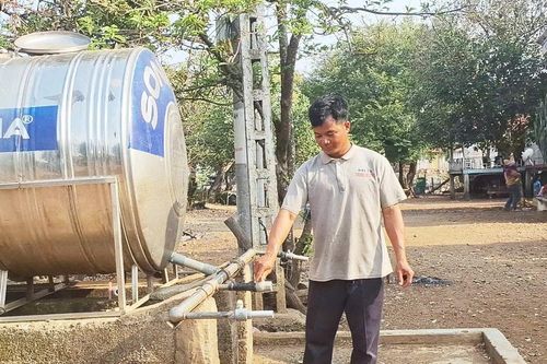 Người dân Klăh thiếu nước sạch trầm trọng