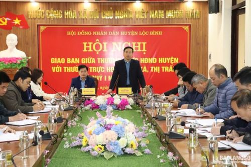 Thường trực HĐND huyện Lộc Bình giao ban với Thường trực HĐND xã, thị trấn quý I năm 2025