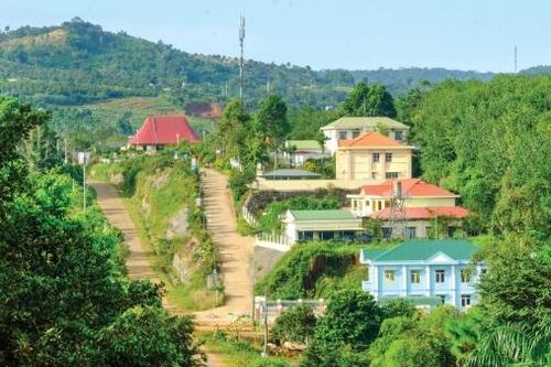 CHÀO MỪNG 50 NĂM NGÀY GIẢI PHÓNG LÂM ĐỒNG (3/4/1975 - 3/4/2025): Từ gian khó, đất anh hùng nay đã nở hoa