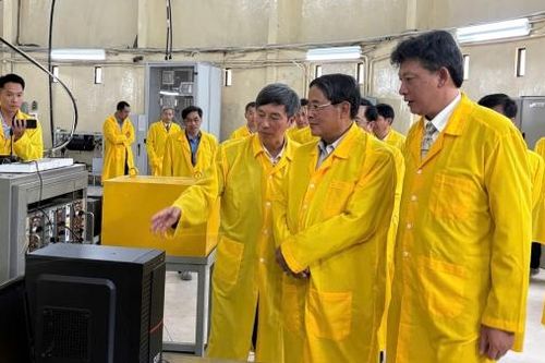 Phó Chủ tịch Quốc hội Nguyễn Đức Hải làm việc với Viện Nghiên cứu Hạt nhân về đột phá phát triển khoa học công nghệ