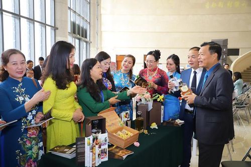 Quảng Ninh: Gắn kết du lịch với tiêu thụ nông sản địa phương