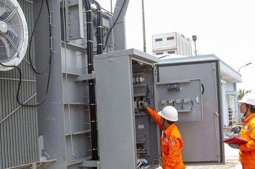 Điện lực miền Nam đưa vào vận hành thêm 15 công trình lưới điện 110kV