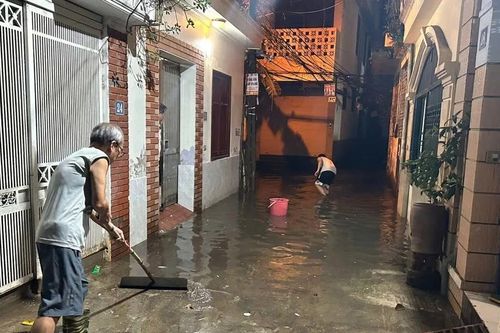 Chủ tịch UBND TP. Hà Nội chỉ đạo kiểm tra dự án 'đắp chiếu' nhiều năm khiến người dân khổ sở vì rác thải, nước ngập khi mưa lớn