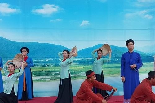 Trình Chính phủ Đề án bảo vệ và phát huy giá trị Di sản văn hóa phi vật thể Dân ca Ví, Giặm