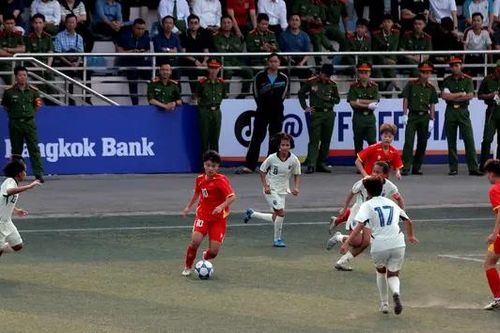 U17 nữ Việt Nam đánh bại U17 nữ Thái Lan
