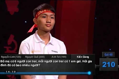 Bài toán đếm số người trong gia đình thách thức cả 4 thí sinh Olympia