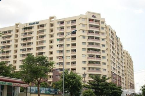 Điều tra vụ thi thể phân hủy trên sân thượng chung cư ở TP.HCM