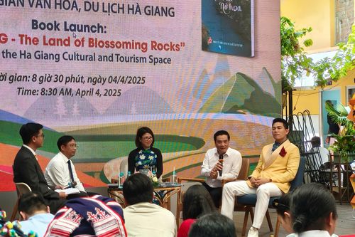 Tọa đàm và giới thiệu ấn phẩm 'Hà Giang - Miền đá nở hoa' tại TP.HCM