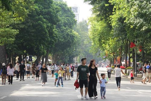 Điều chỉnh thời gian hoạt động tại phố đi bộ Hồ Hoàn Kiếm