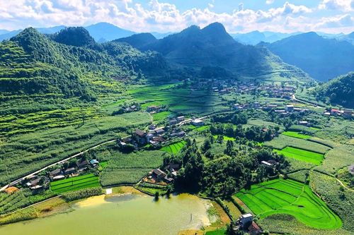 Hà Giang 'sống trên đá, làm giàu từ đá'
