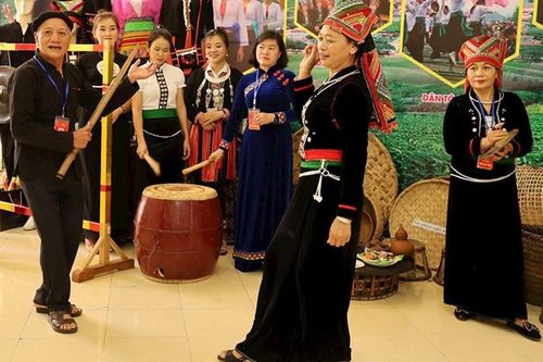 Tôn vinh các nghệ nhân lĩnh vực di sản văn hóa phi vật thể