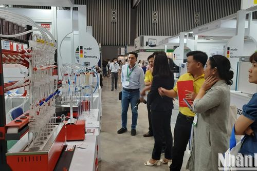 Nhiều công nghệ tiên tiến quy tụ tại Analytica Vietnam 2025