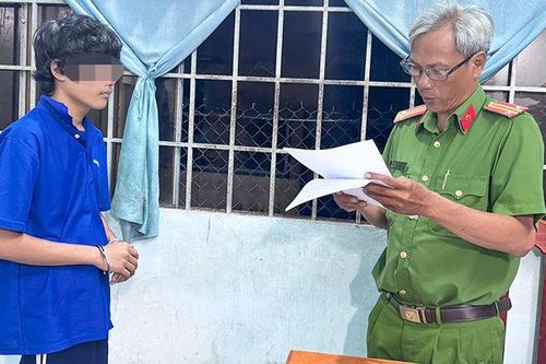 Vĩnh Long: Khởi tố đối tượng sát hại 2 người trong gia đình