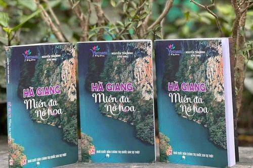 Giới thiệu ấn phẩm 'Hà Giang - Miền đá nở hoa'