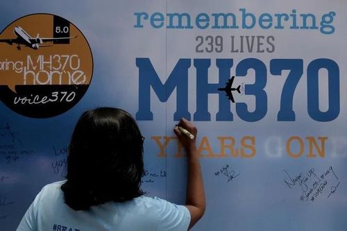 Vì sao Malaysia tạm dừng tìm kiếm máy bay MH370 mất tích?
