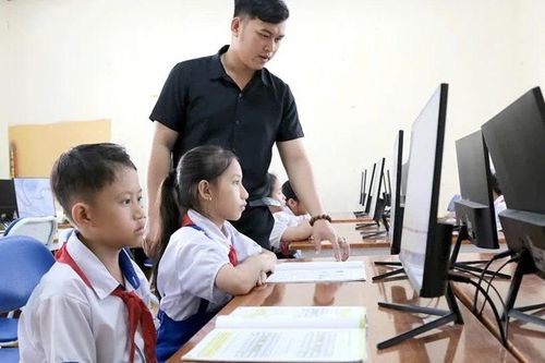 Giải bài toán thiếu giáo viên từ đột phá chính sách