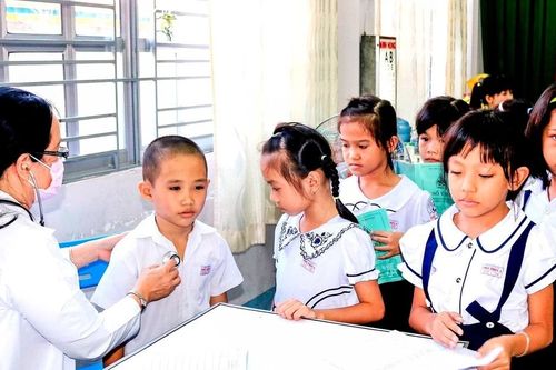 Cộng đồng trách nhiệm bảo đảm sức khỏe cho thế hệ tương lai