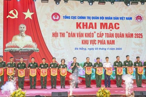 'Dân vận khéo' trên địa bàn biên giới, biển, đảo bằng làn điệu dân ca